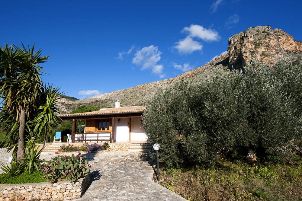 Photo of Outdoor in Castelluzzo