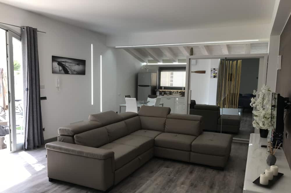 Photo of Livingroom in Avola