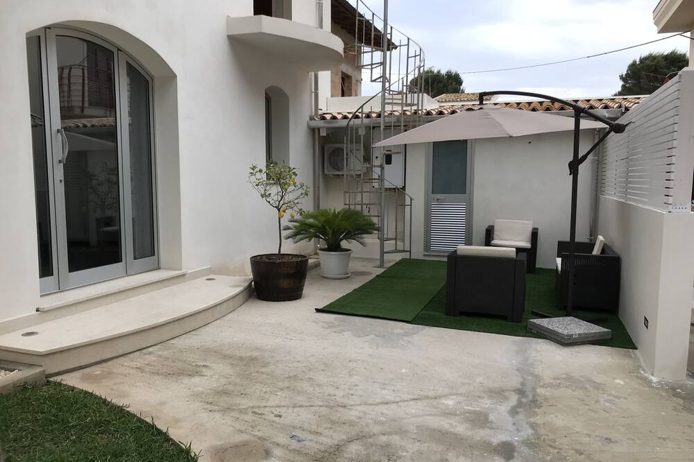 Photo of Patio Balcony in Avola