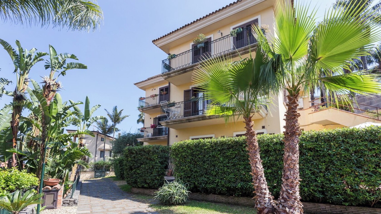 Photo of Outdoor in Aci Catena