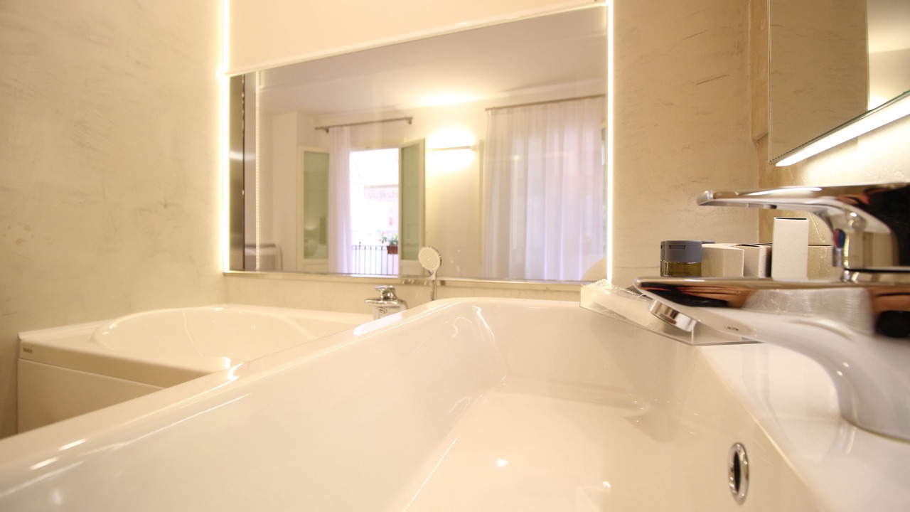 Photo of Bathroom in Noto Historic Centre
