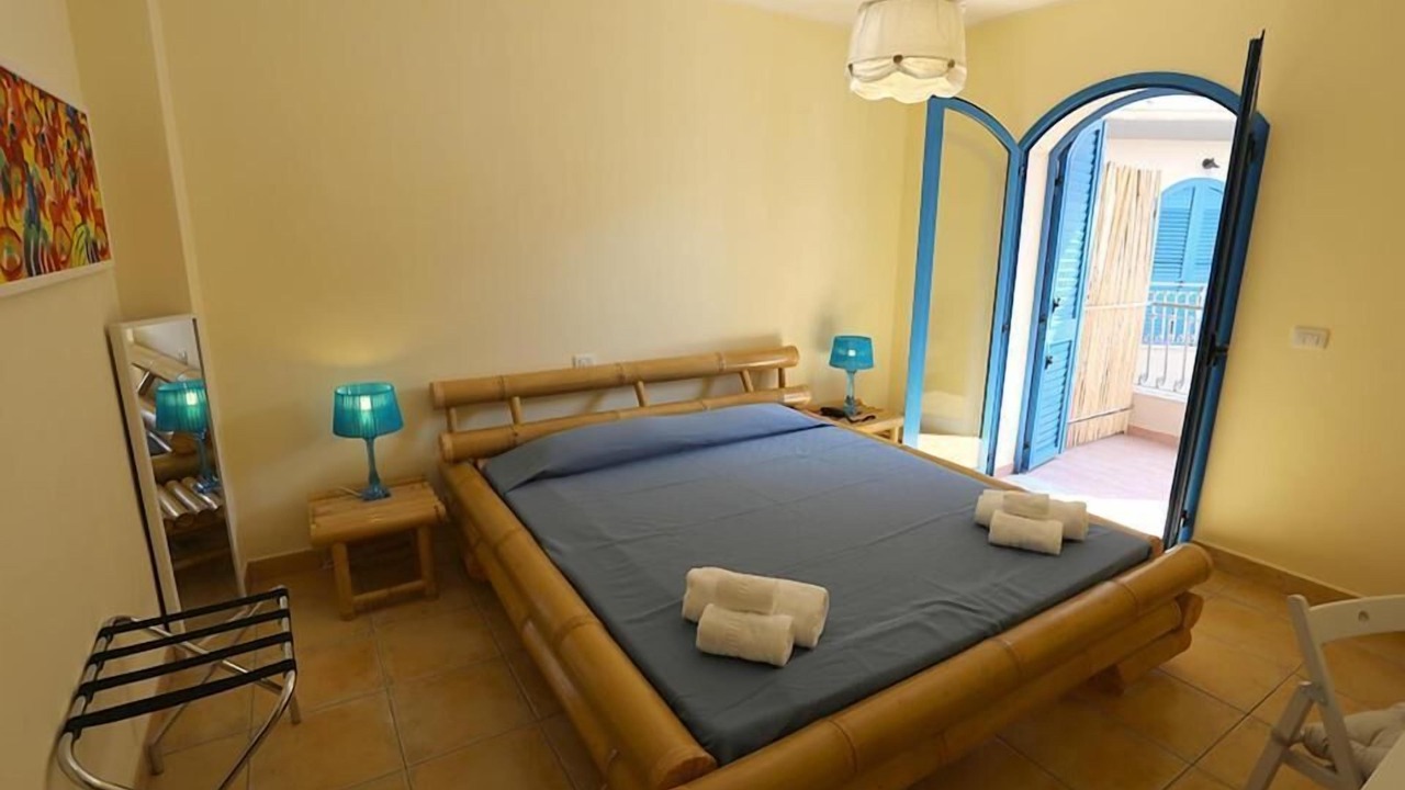Photo of Bedroom in Saline Joniche
