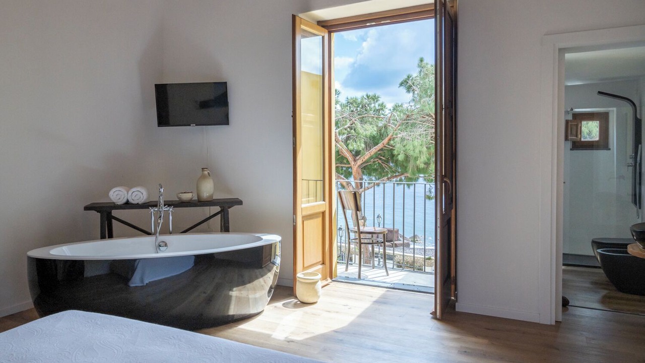 Photo of Bedroom in Santa Marina Salina