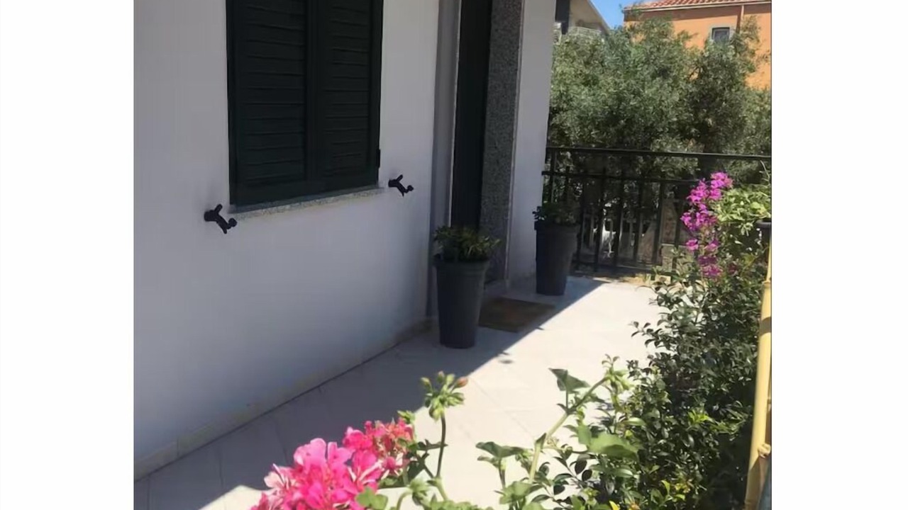 Photo of Outdoor in Mirto
