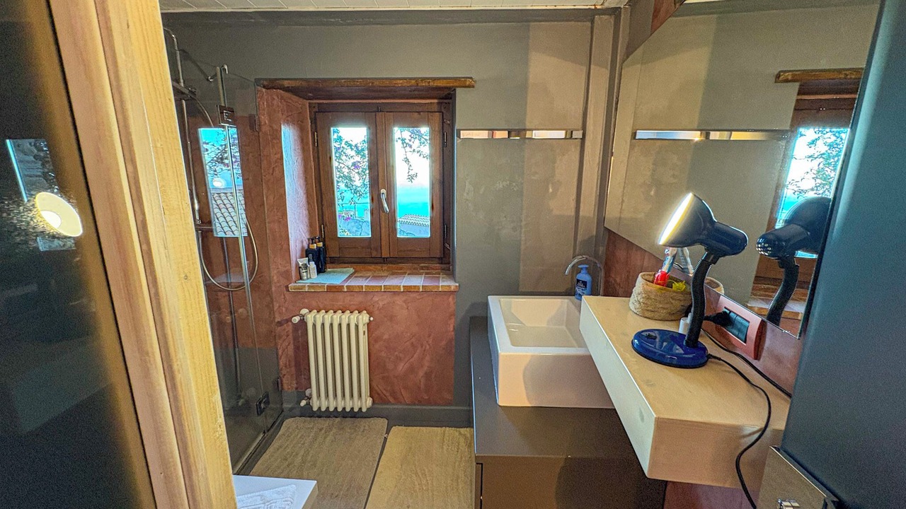 Photo of Bathroom in San Marco d'Alunzio