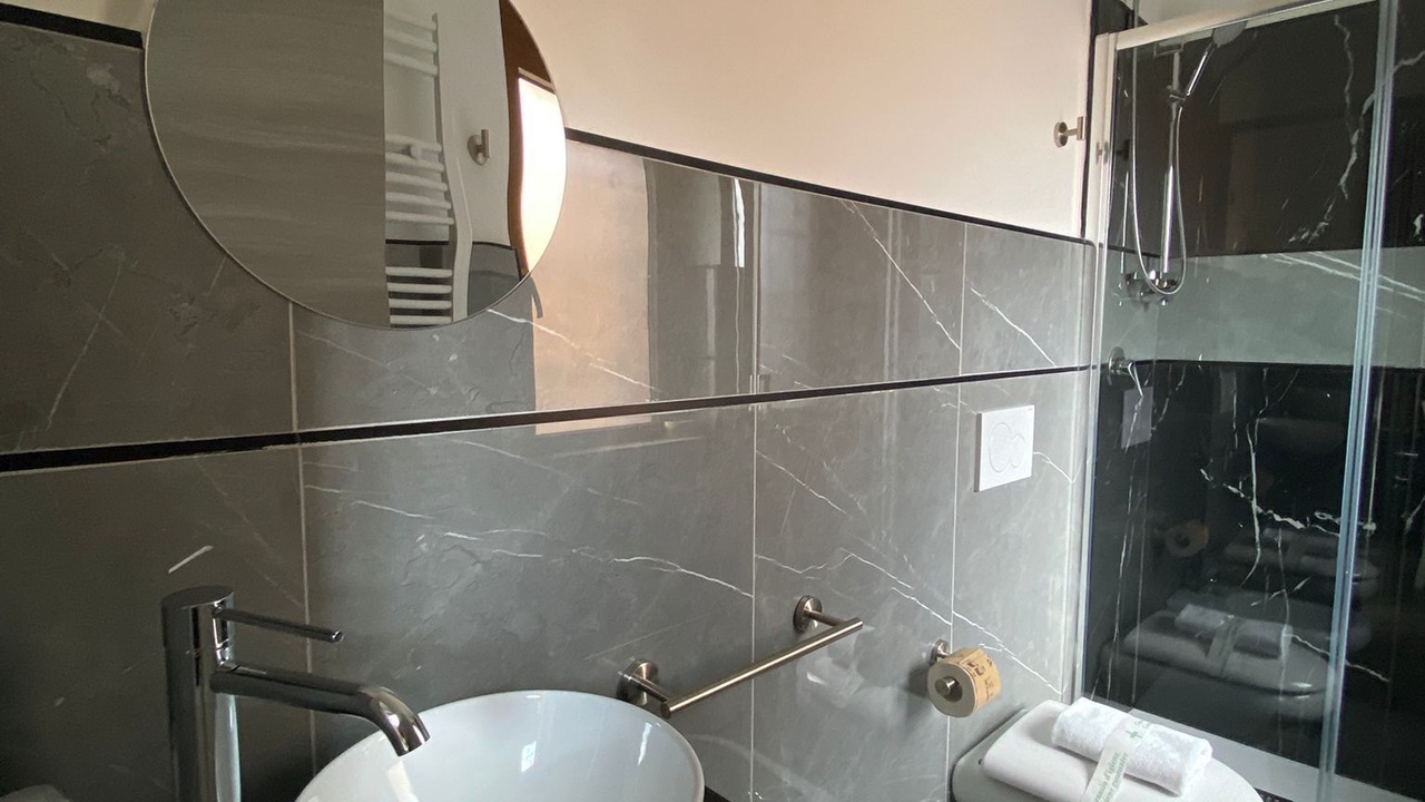 Photo of Bathroom in Universita