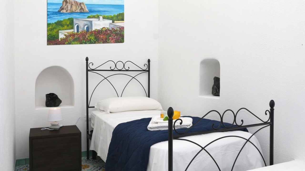 Photo of Bedroom in Santa Marina Salina