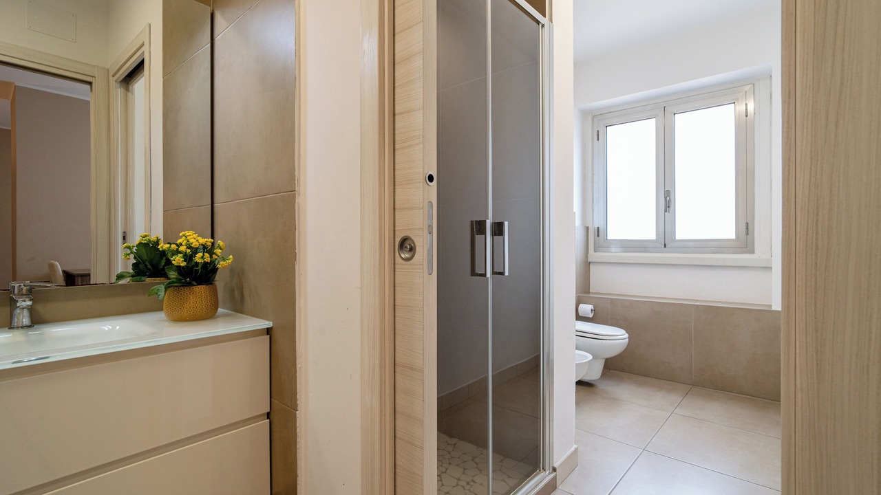 Photo of Bathroom in Catania City Centre