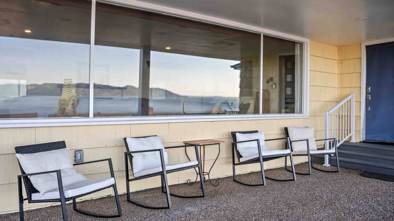 Photo of Patio Balcony in Astoria