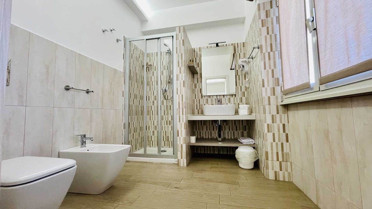 Photo of Bathroom in Tiche