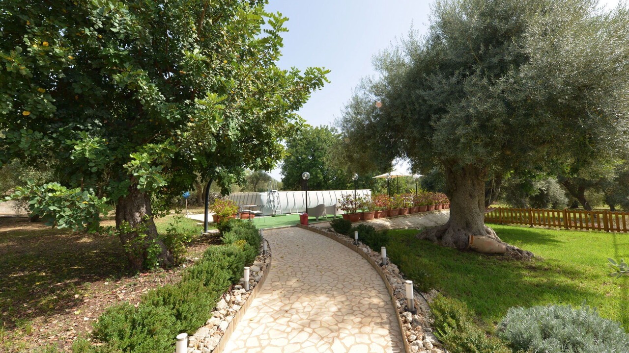 Photo of Outdoor in Solarino