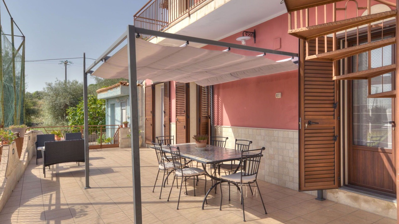 Photo of Outdoor in Solarino
