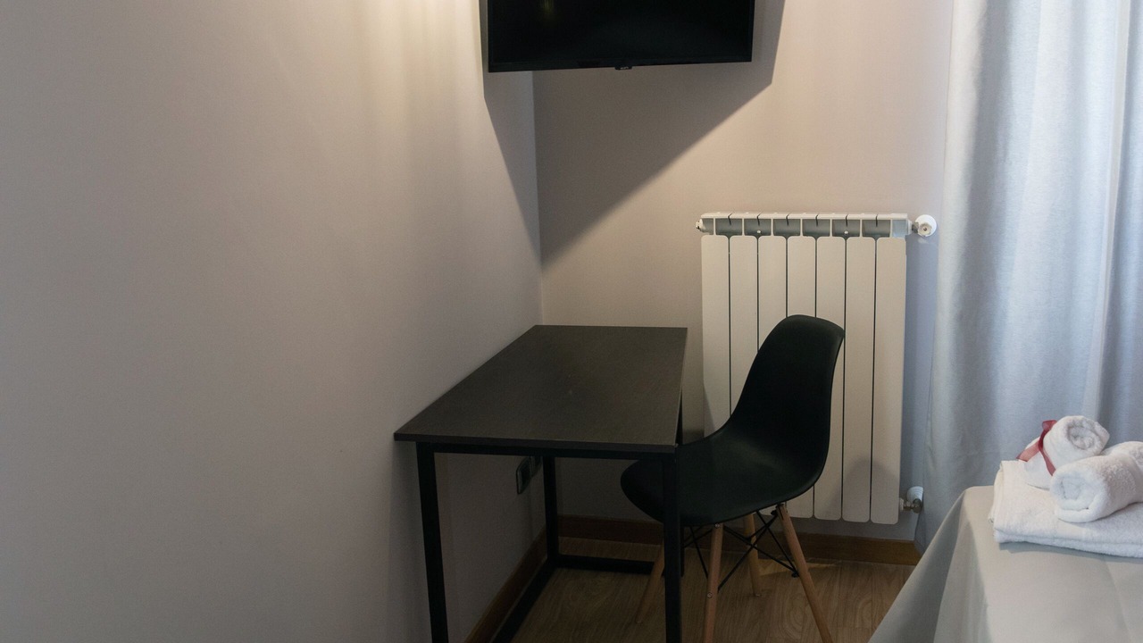 Photo of Bedroom in Patti