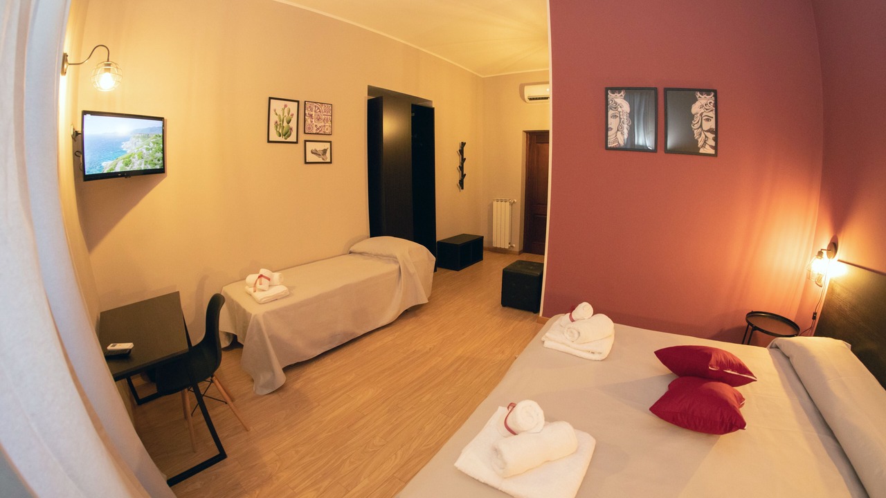 Photo of Bedroom in Patti