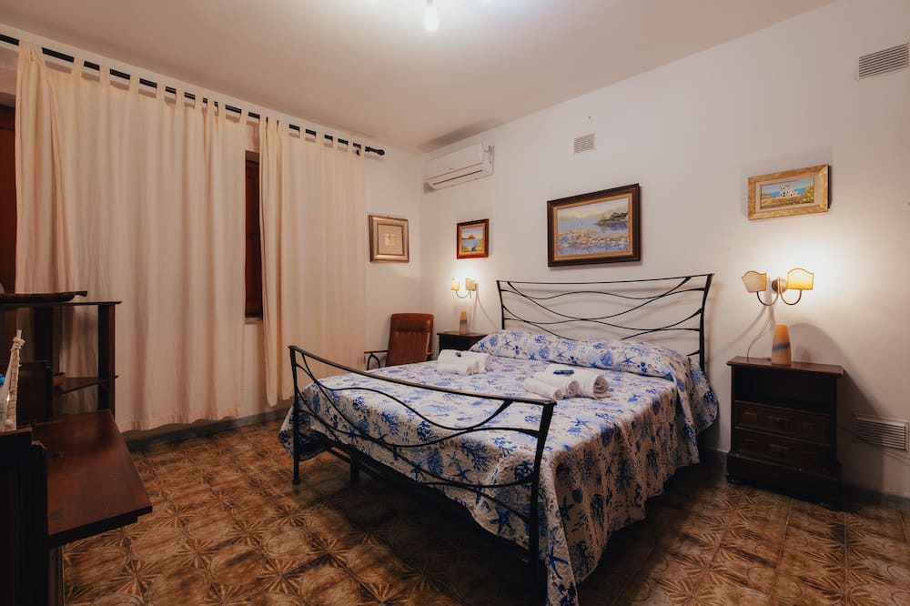 Photo of Bedroom in Capo Zafferano