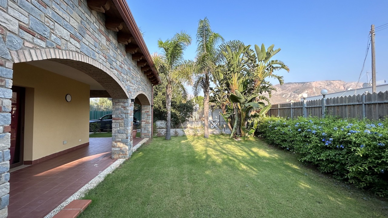 Photo of Outdoor in Terrasini