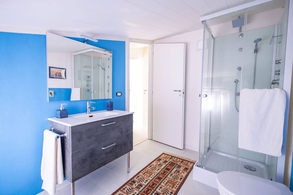 Photo of Bathroom in Marinella di Selinunte