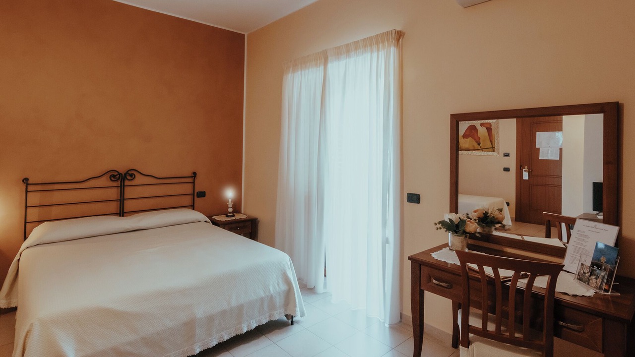 Photo of Bedroom in Castelluccio Superiore