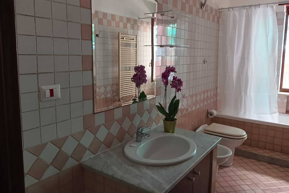 Photo of Bathroom in Portici