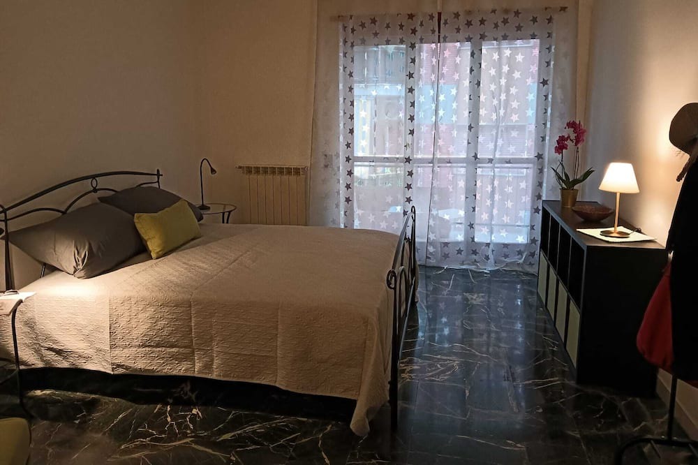 Photo of Bedroom in Portici