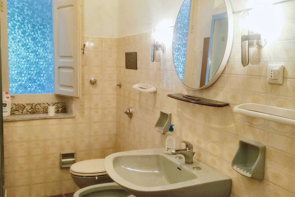 Photo of Bathroom in Vita
