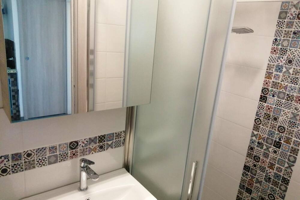 Photo of Bathroom in Vulcano Porto