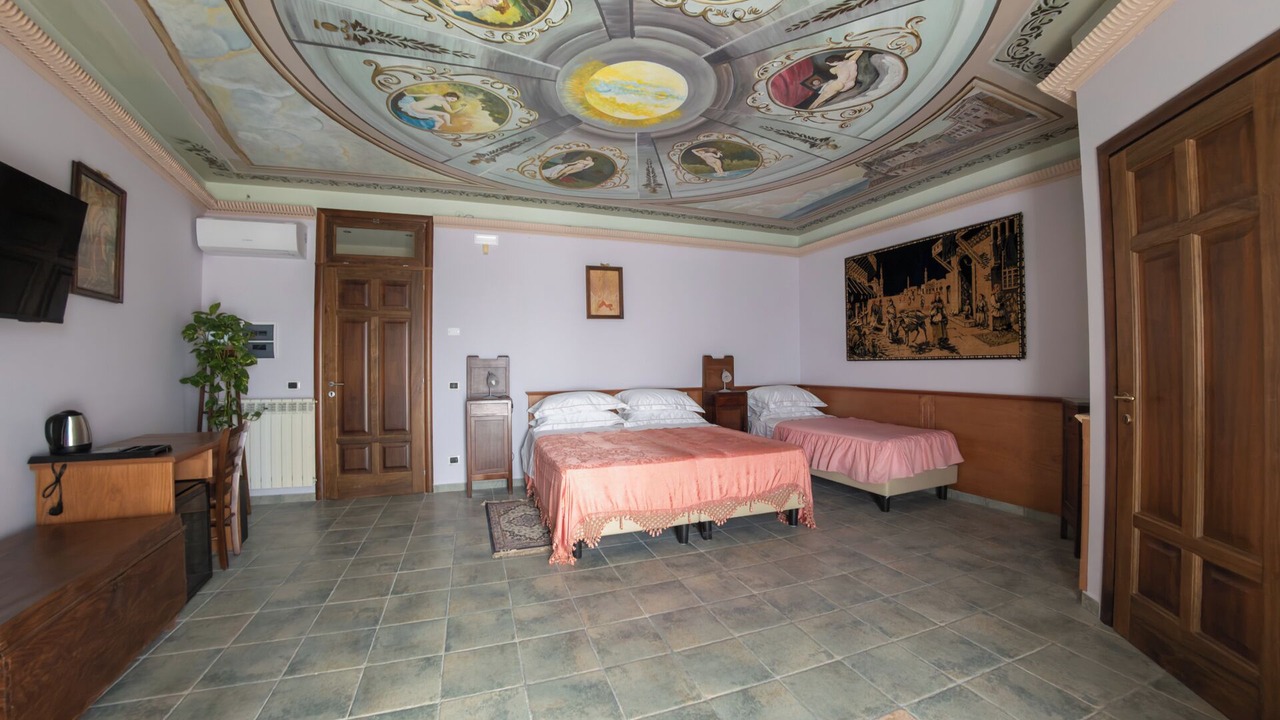 Photo of Bedroom in Gioiosa Ionica