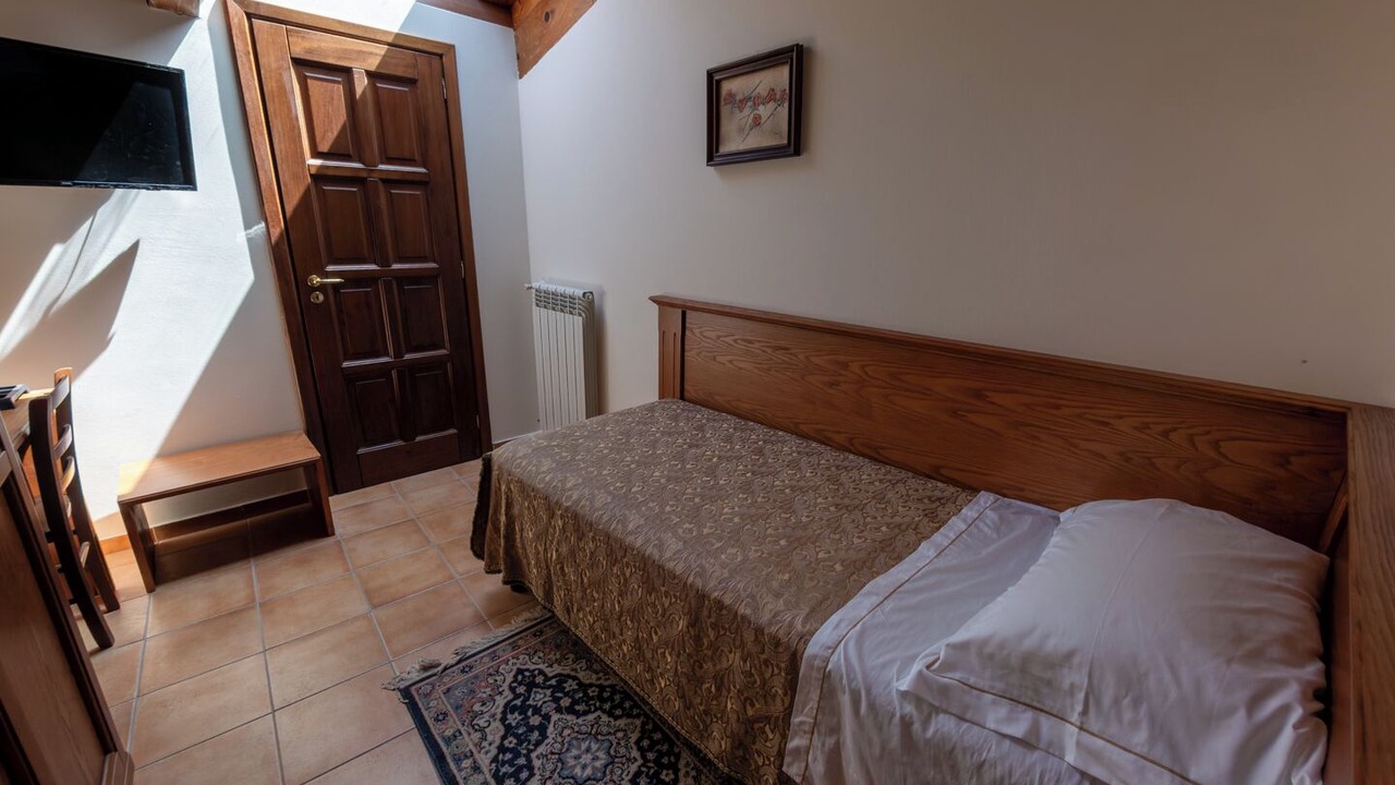 Photo of Bedroom in Gioiosa Ionica
