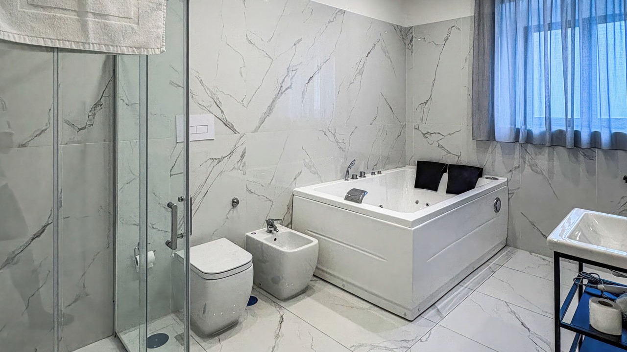 Photo of Bathroom in Secondigliano