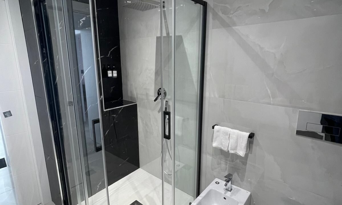 Photo of Bathroom in Gela