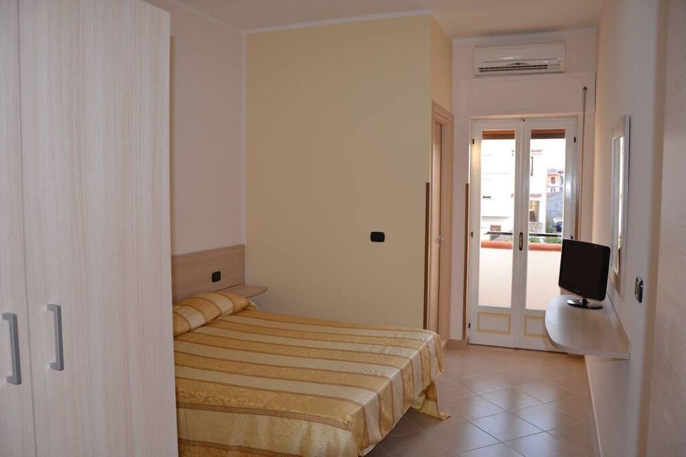 Photo of Bedroom in Isola di Capo Rizzuto