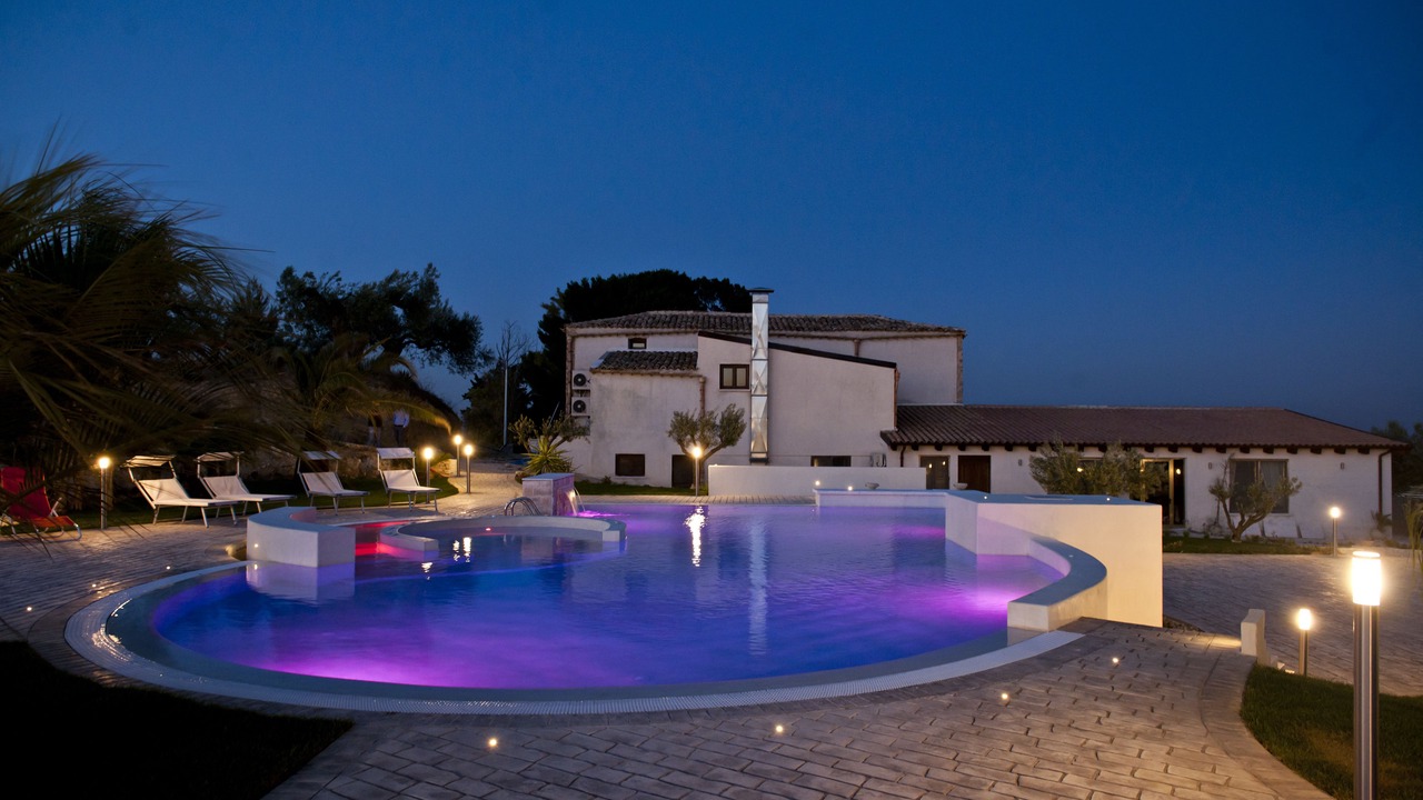 Photo of Outdoor in Naro
