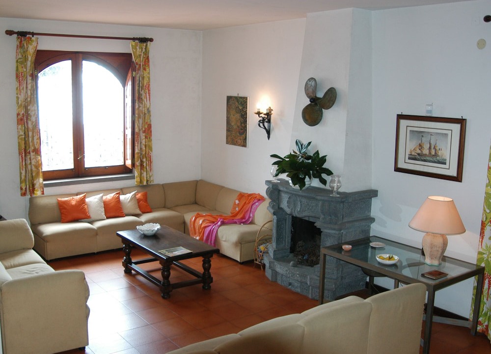 Photo of Livingroom in Torre Archirafi
