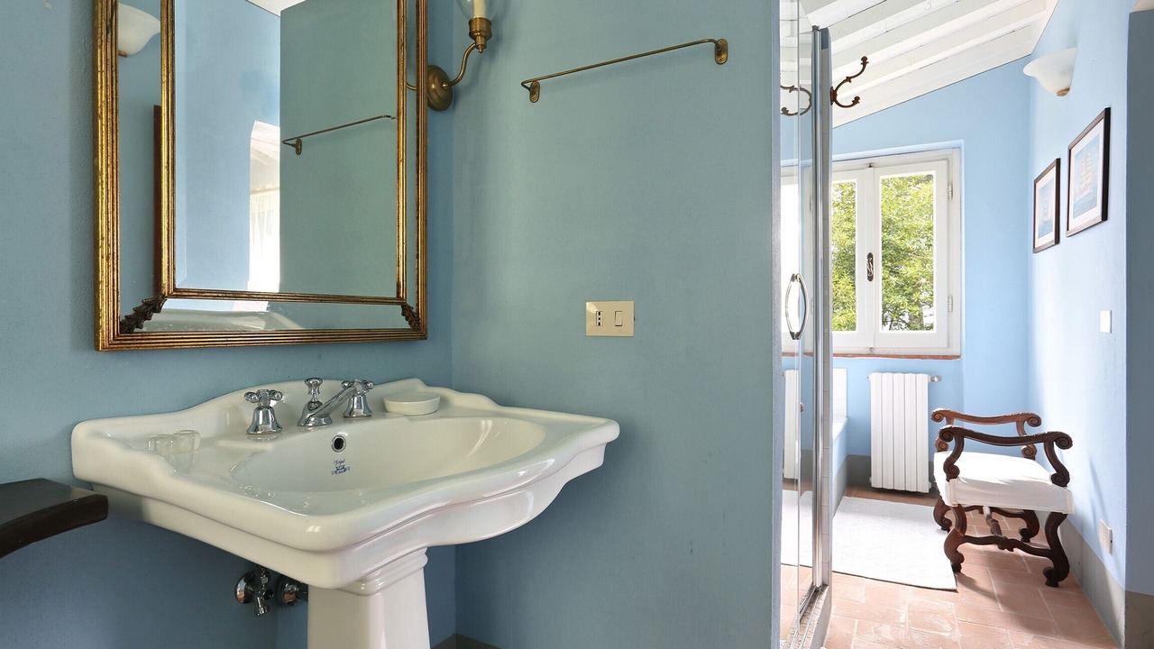 Photo of Bathroom in Camaiore