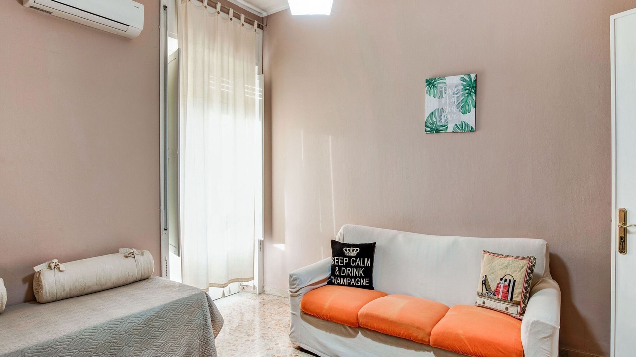 Photo of Livingroom in Syracuse