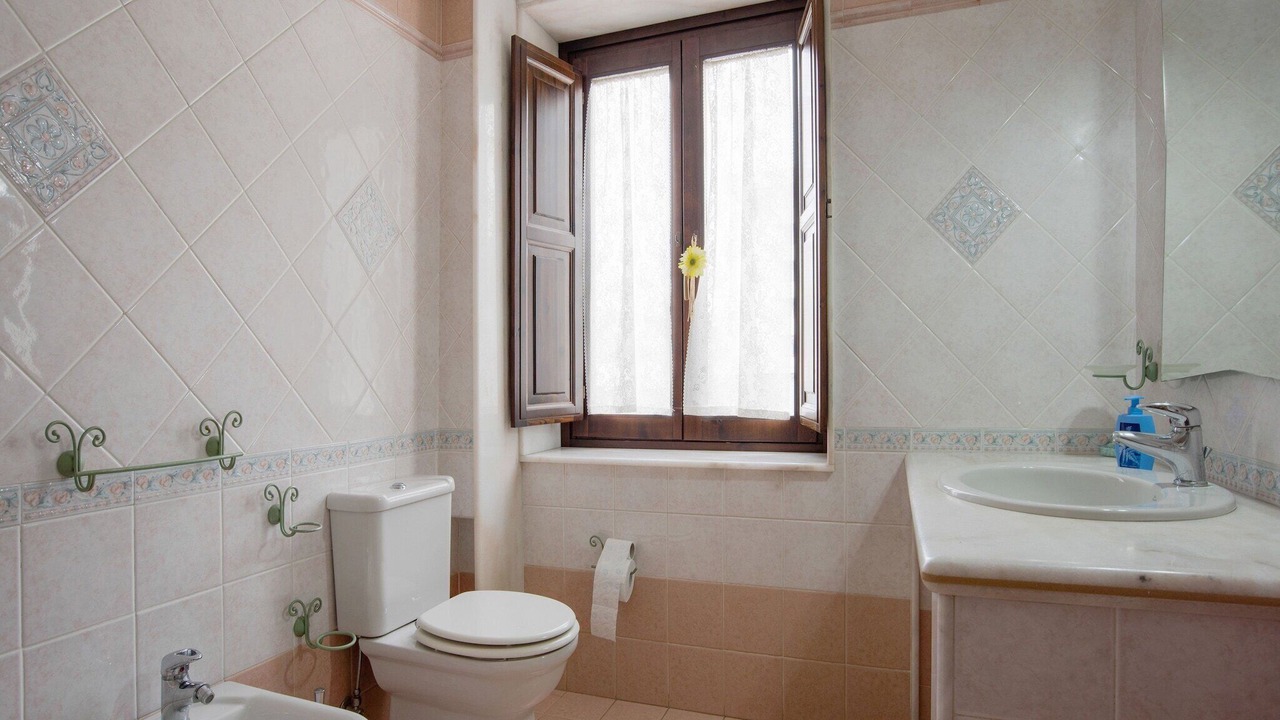 Photo of Bathroom in Floridia