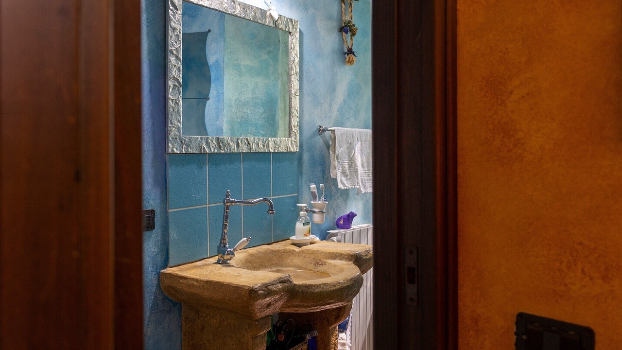 Photo of Bathroom in Menfi