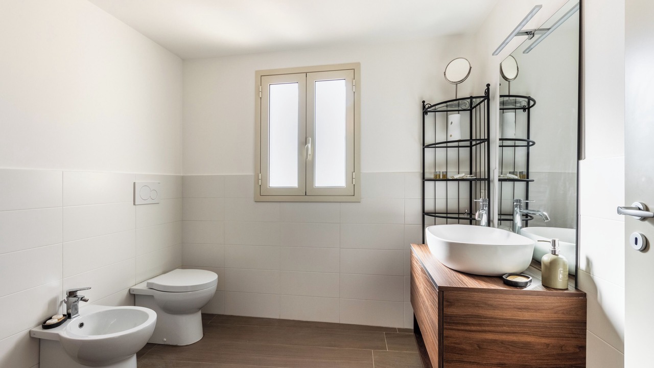 Photo of Bathroom in Noto Historic Centre