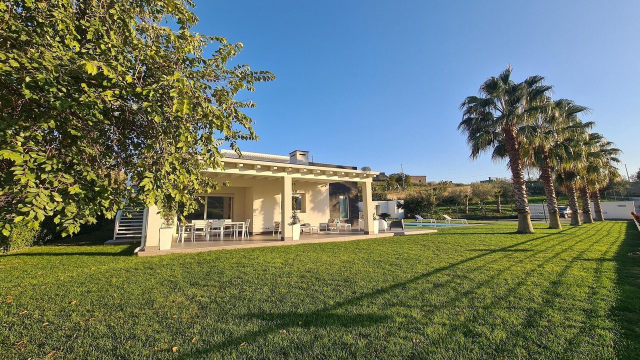 Photo of Outdoor in Leonforte