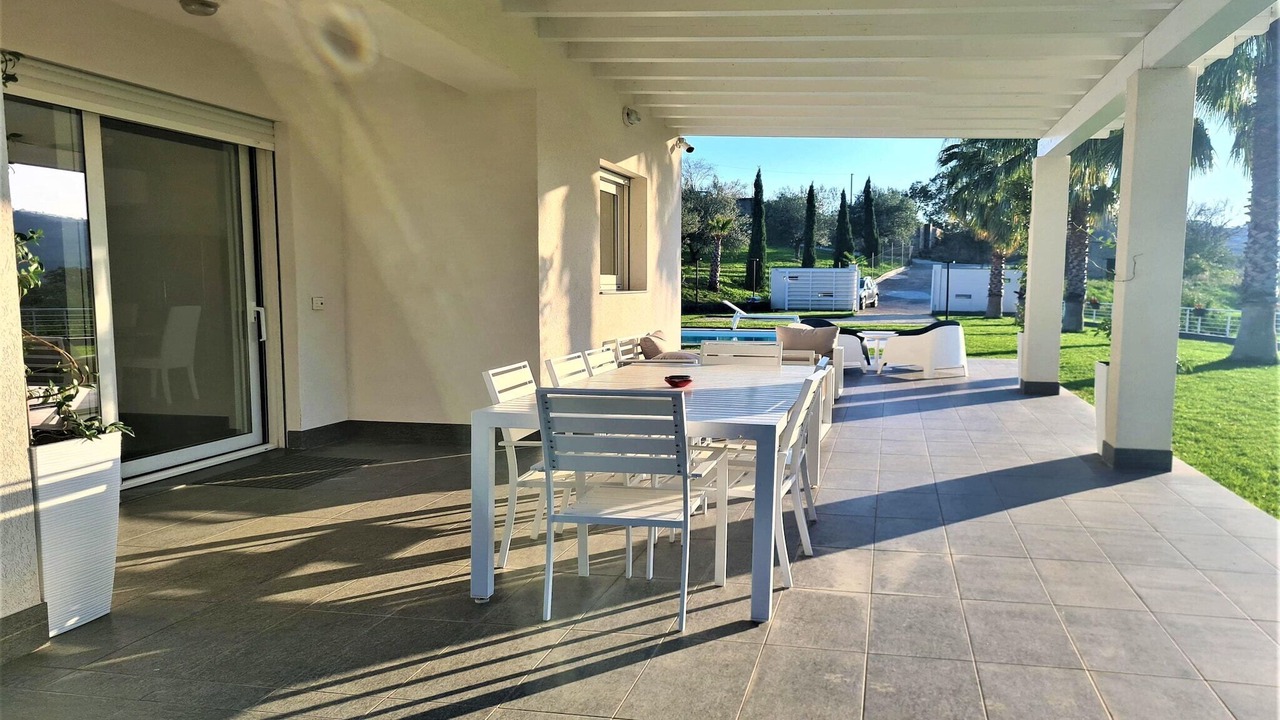 Photo of Patio Balcony in Leonforte