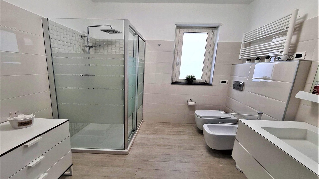 Photo of Bathroom in Leonforte
