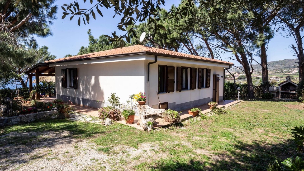 Photo of Outdoor in Joppolo