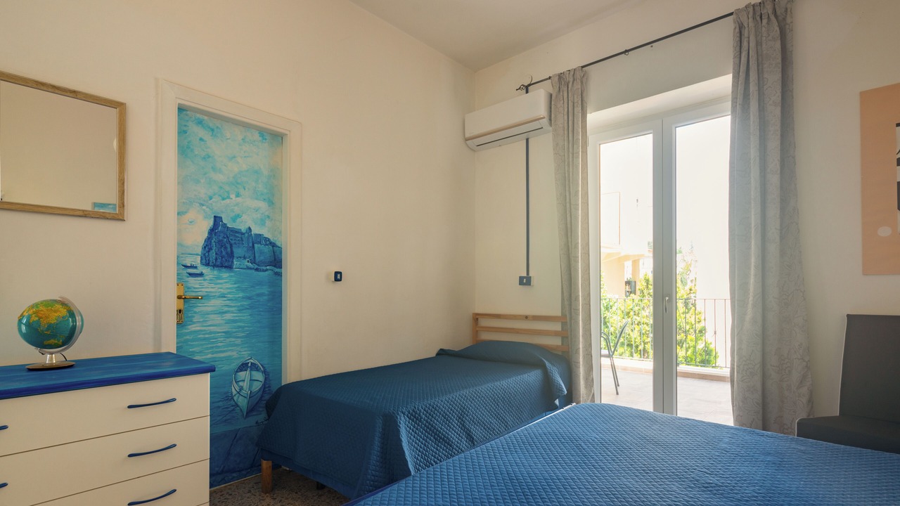 Photo of Bedroom in Ischia Porto