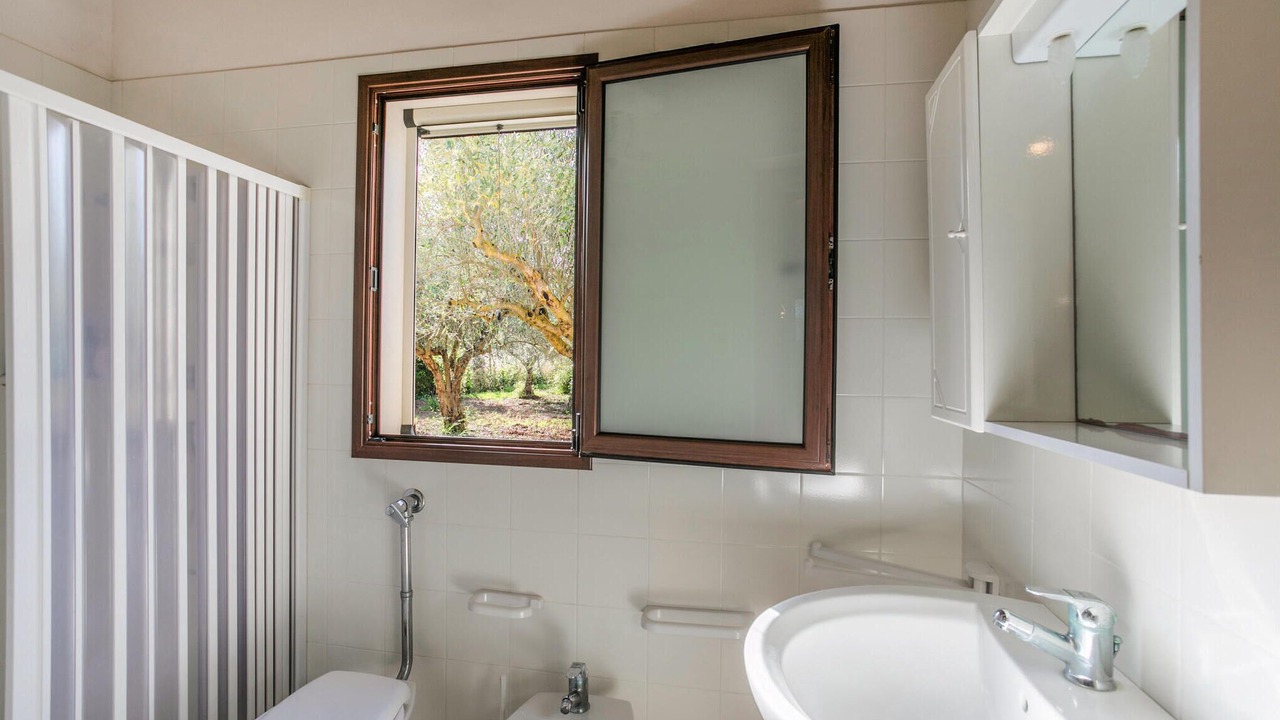 Photo of Bathroom in Comiso