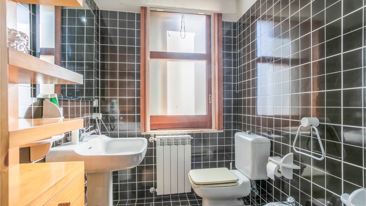 Photo of Bathroom in Comiso