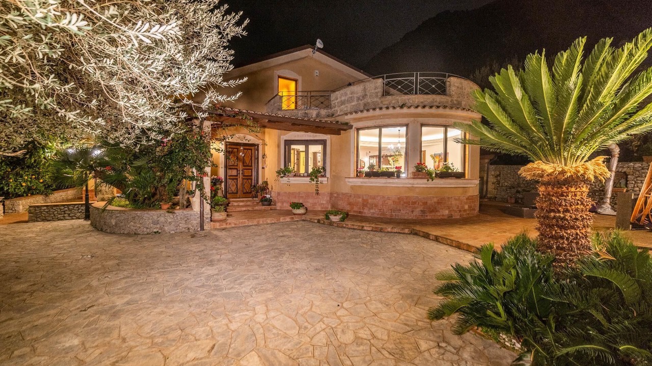 Photo of Outdoor in Carini