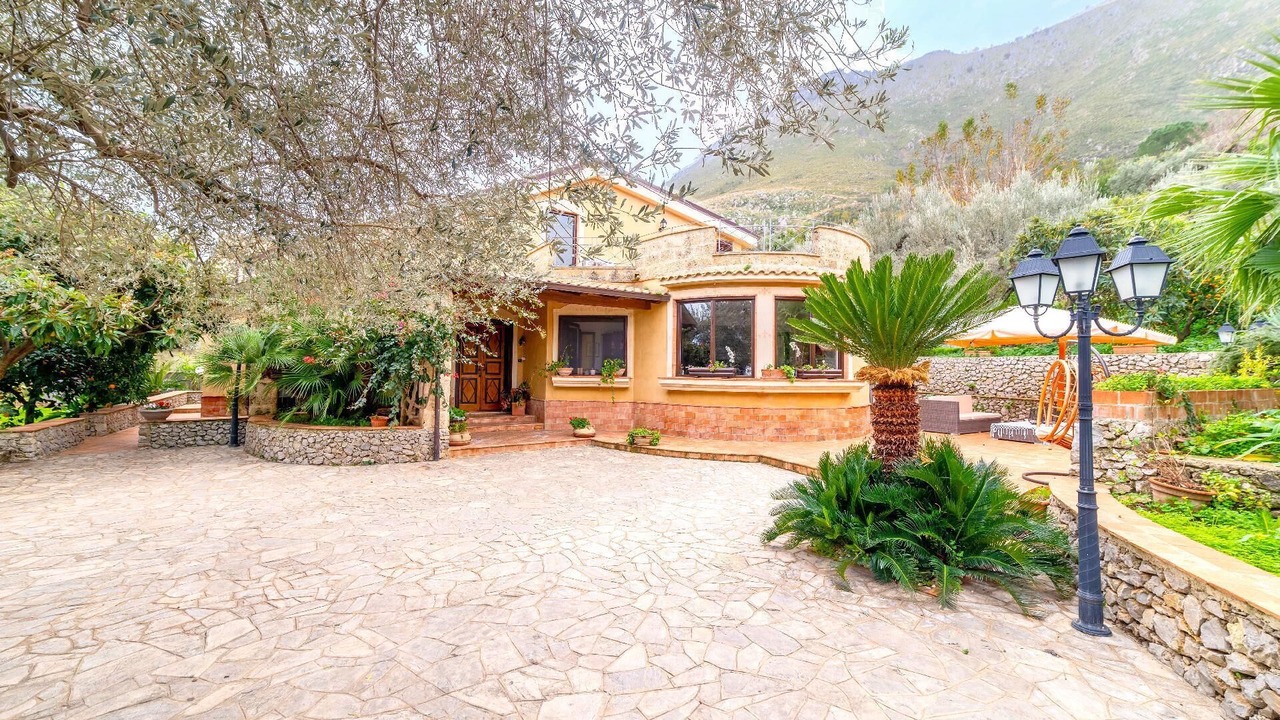 Photo of Outdoor in Carini