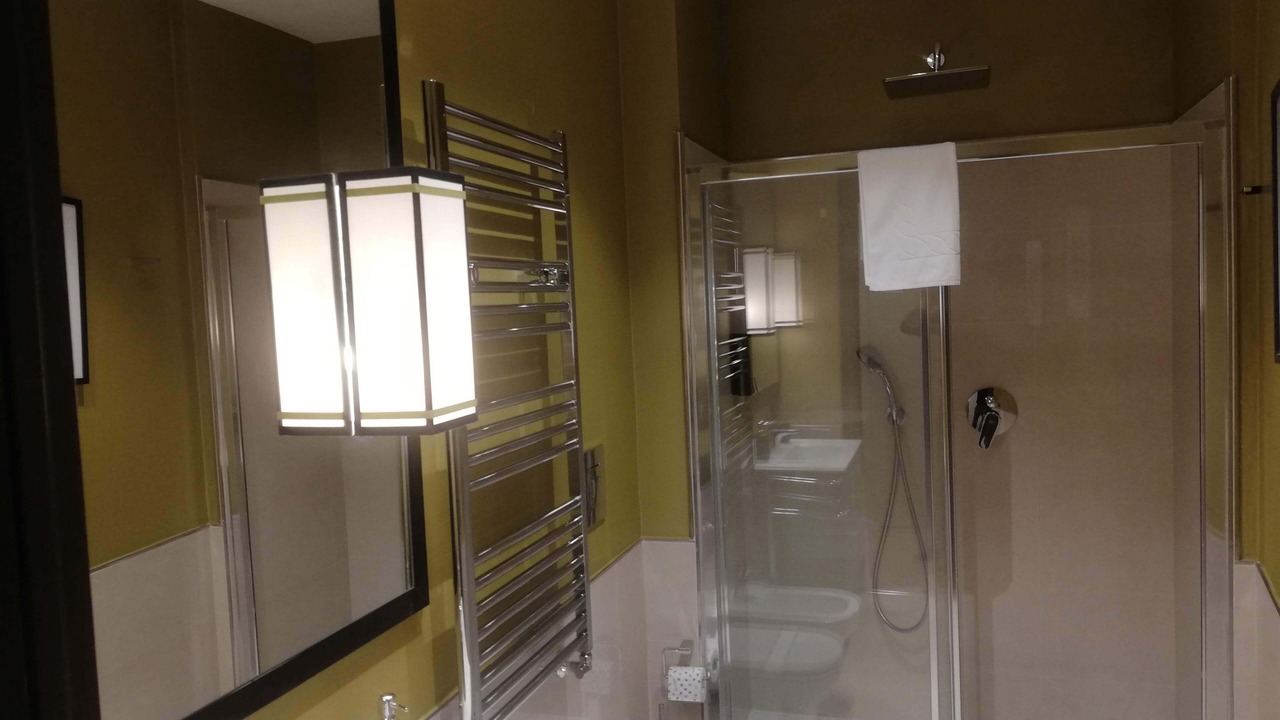 Photo of Bathroom in Naples City Centre