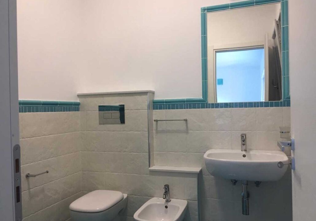 Photo of Bathroom in Marina Lido