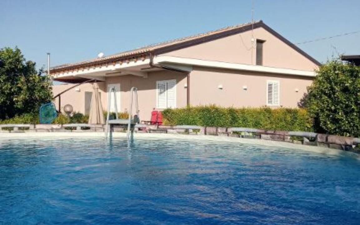 Photo of Outdoor in Solarino